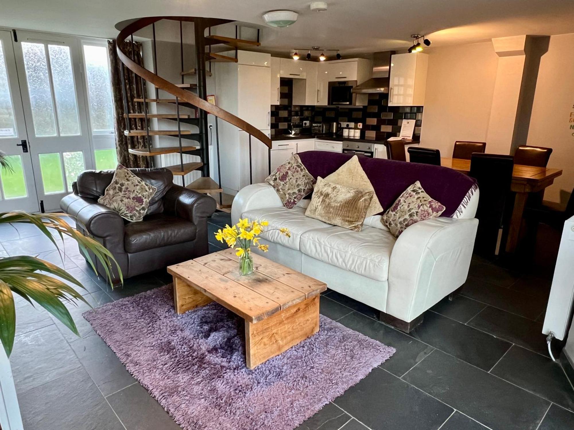Cader Mountain View Cottage With Hot Tub In Snowdonia Долгелай Екстериор снимка