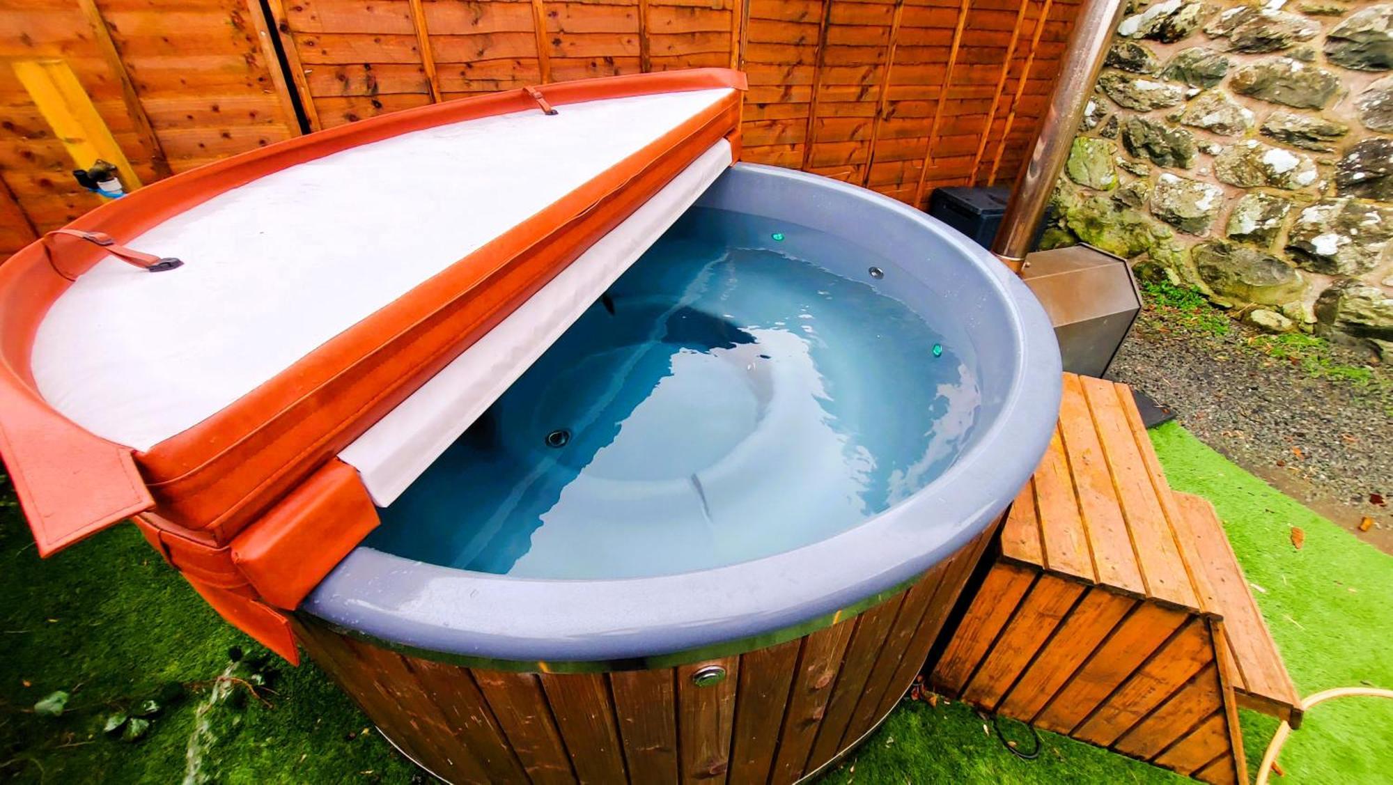Cader Mountain View Cottage With Hot Tub In Snowdonia Долгелай Екстериор снимка