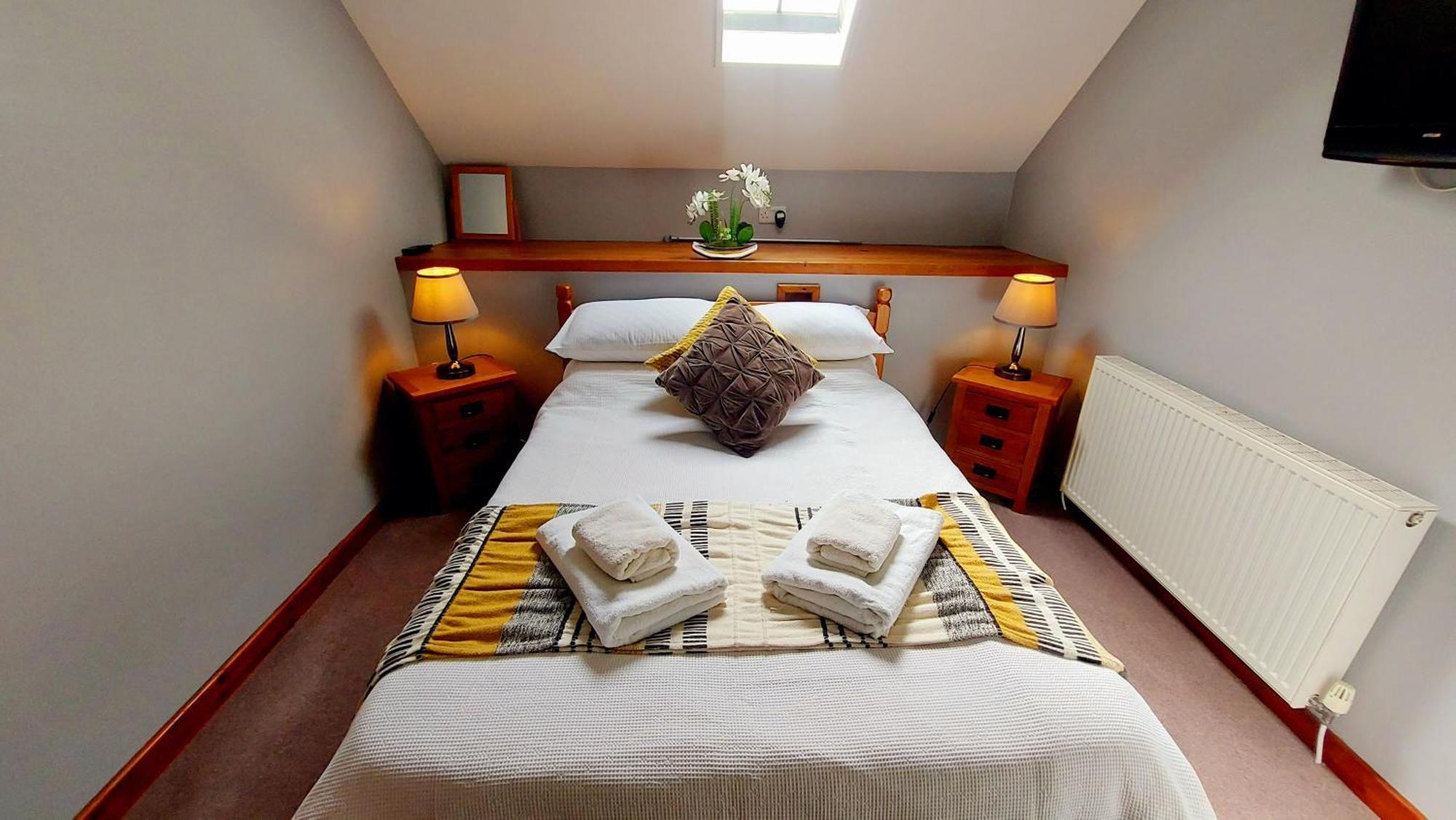 Cader Mountain View Cottage With Hot Tub In Snowdonia Долгелай Екстериор снимка